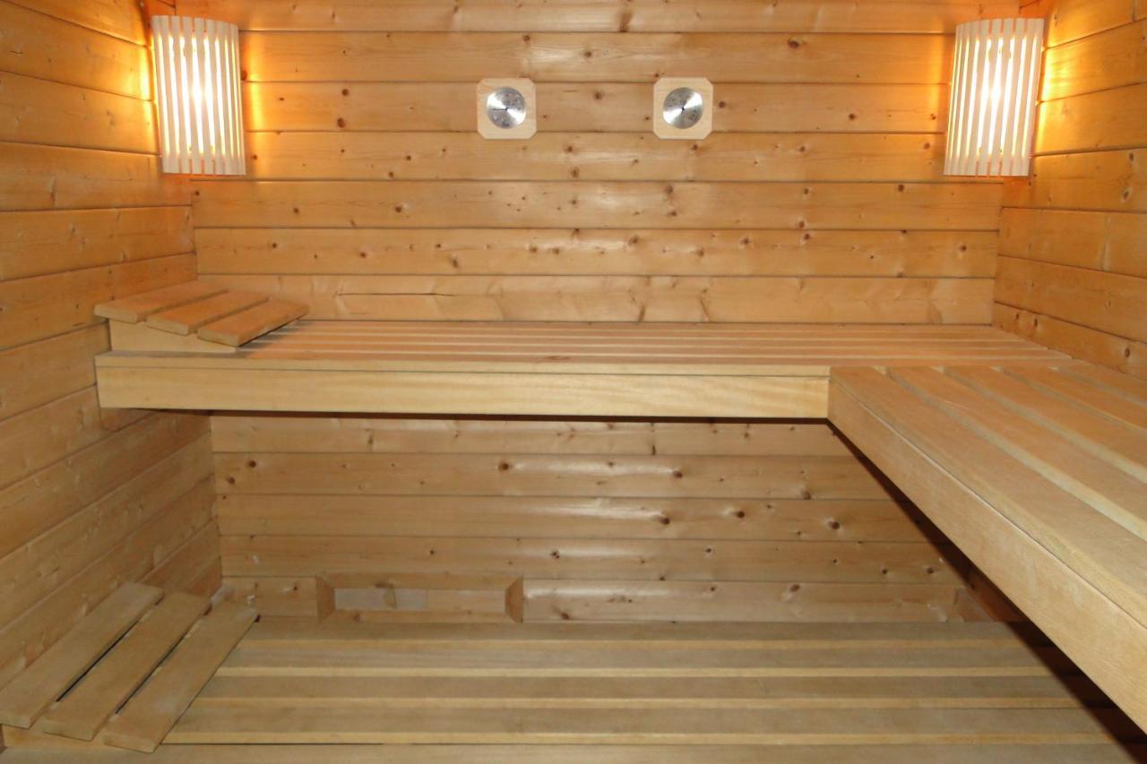 Gite 829 Montagnes Du Jura Avec Spa Et Sauna Classe 3 Etoiles Foncine-le-Haut Bagian luar foto